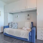 « Chateau Saint Louis 3 » Vue Mer, Terrasse Apartment *